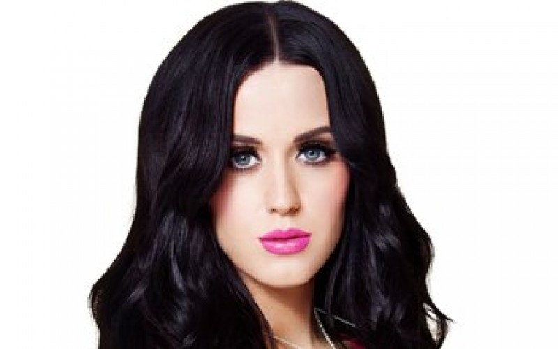 Face Shape: Oval
